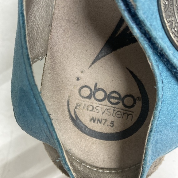 Abeo Una Blue Leather Wedge Sandal Shoes Size 7.5 - Picture 9 of 17